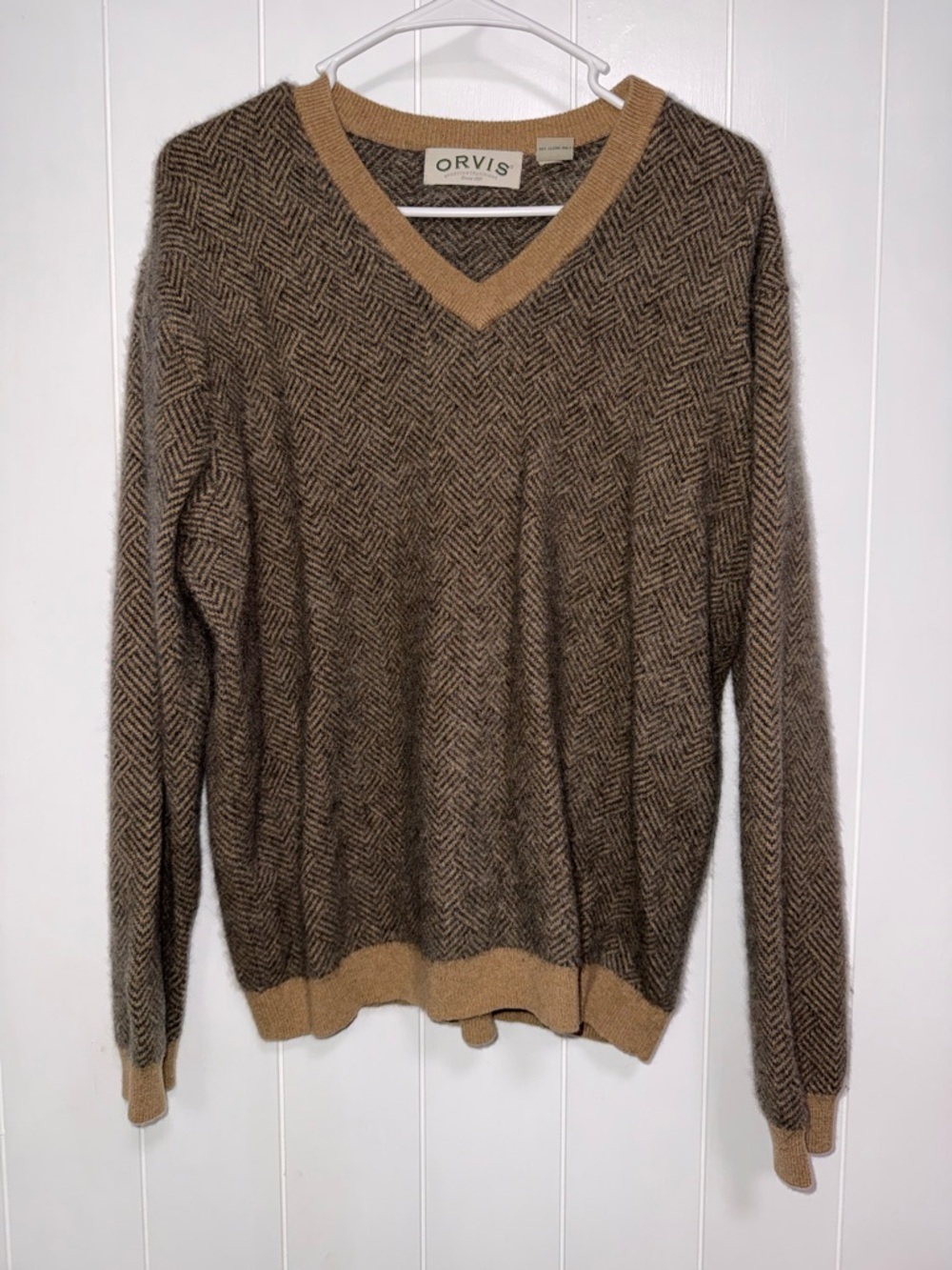 Orvis Men's Brown Herringbone V-Neck Sweater Cashmere